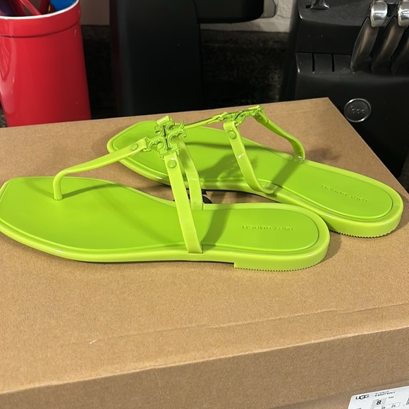 TORY BURCH….SANDALS…. - Picture 2 of 4